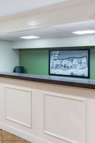 Hotel Super 8 by Wyndham Tallulah LA photo 5