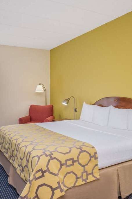 Hotel Baymont Warrenton photo 2