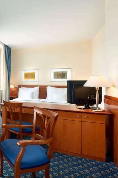 Hotel Ramada by Wyndham Prague City Centre photo 2