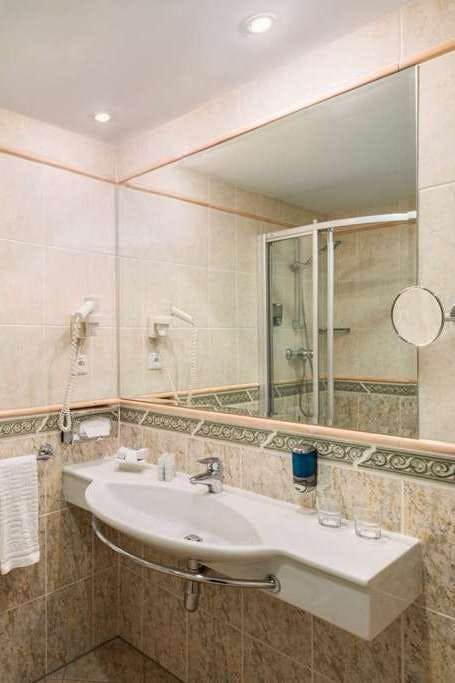 Hotel Ramada by Wyndham Prague City Centre photo 4