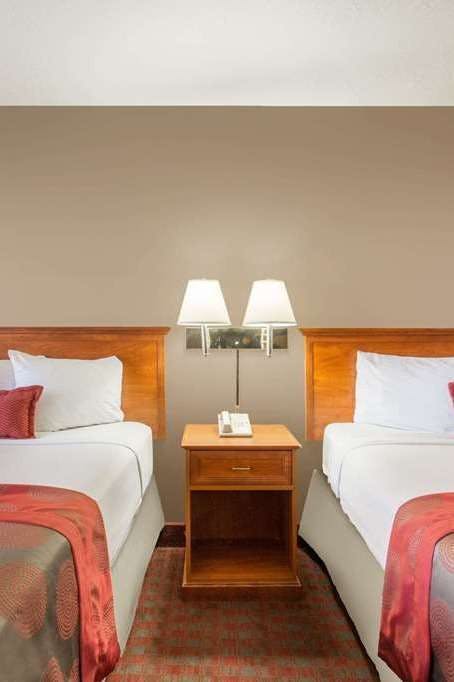 Hotel Ramada by Wyndham St George photo 2