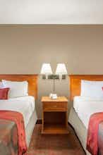 Hotel Ramada St George photo 2
