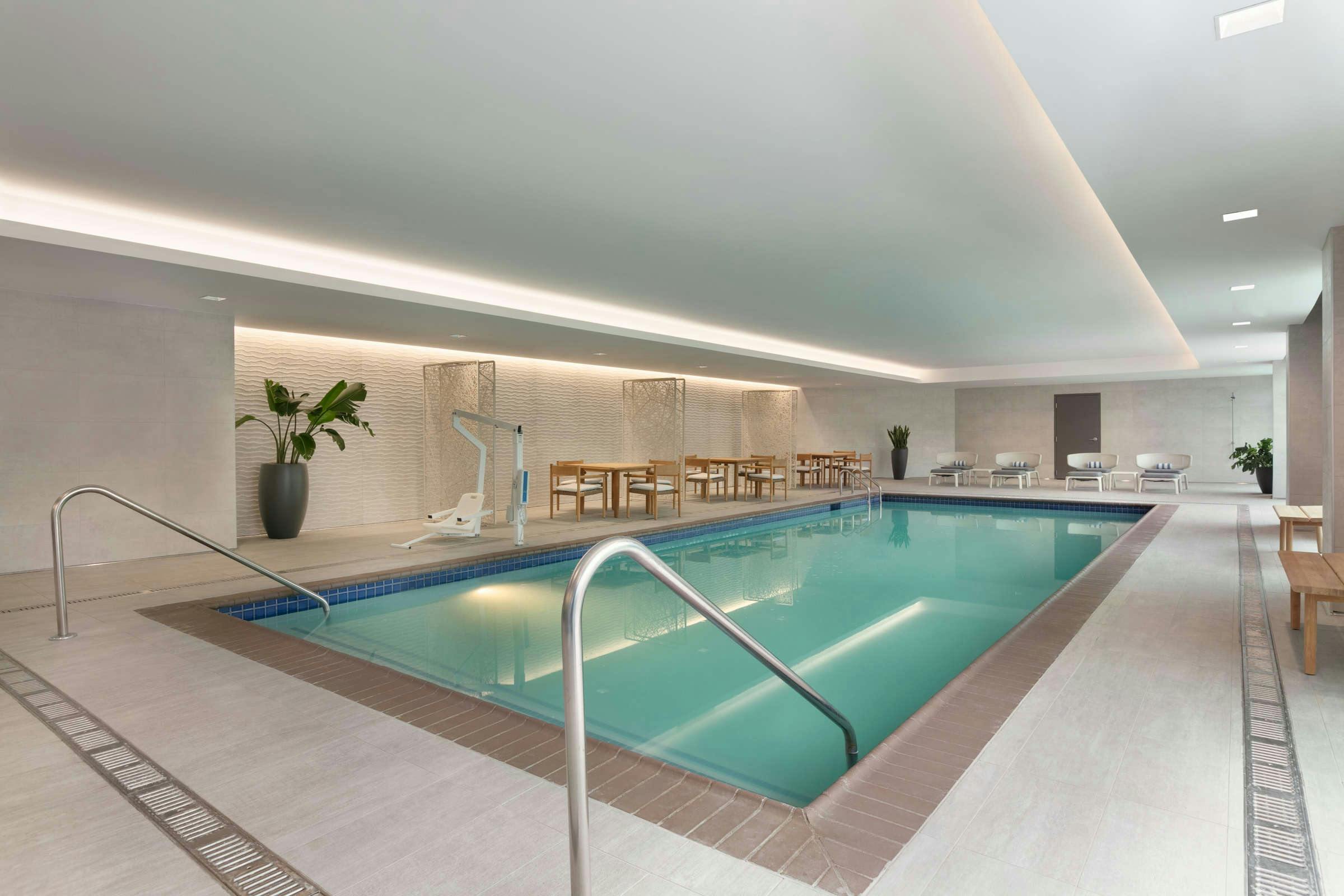 Hotel Embassy Suites by Hilton Atlanta Midtown photo 3