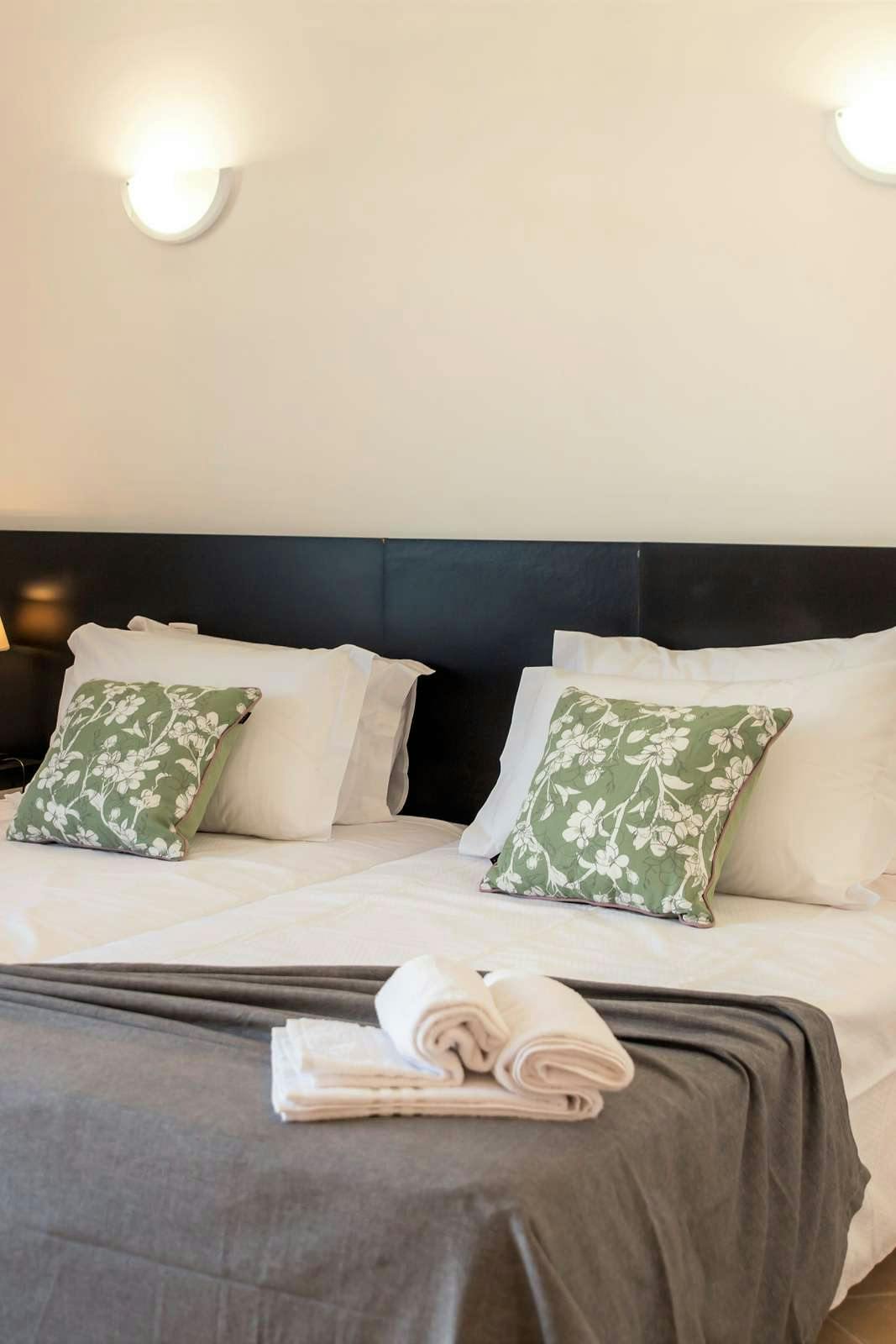 Hotel Cheerfulway Palmeiras Santa Eulália photo 1