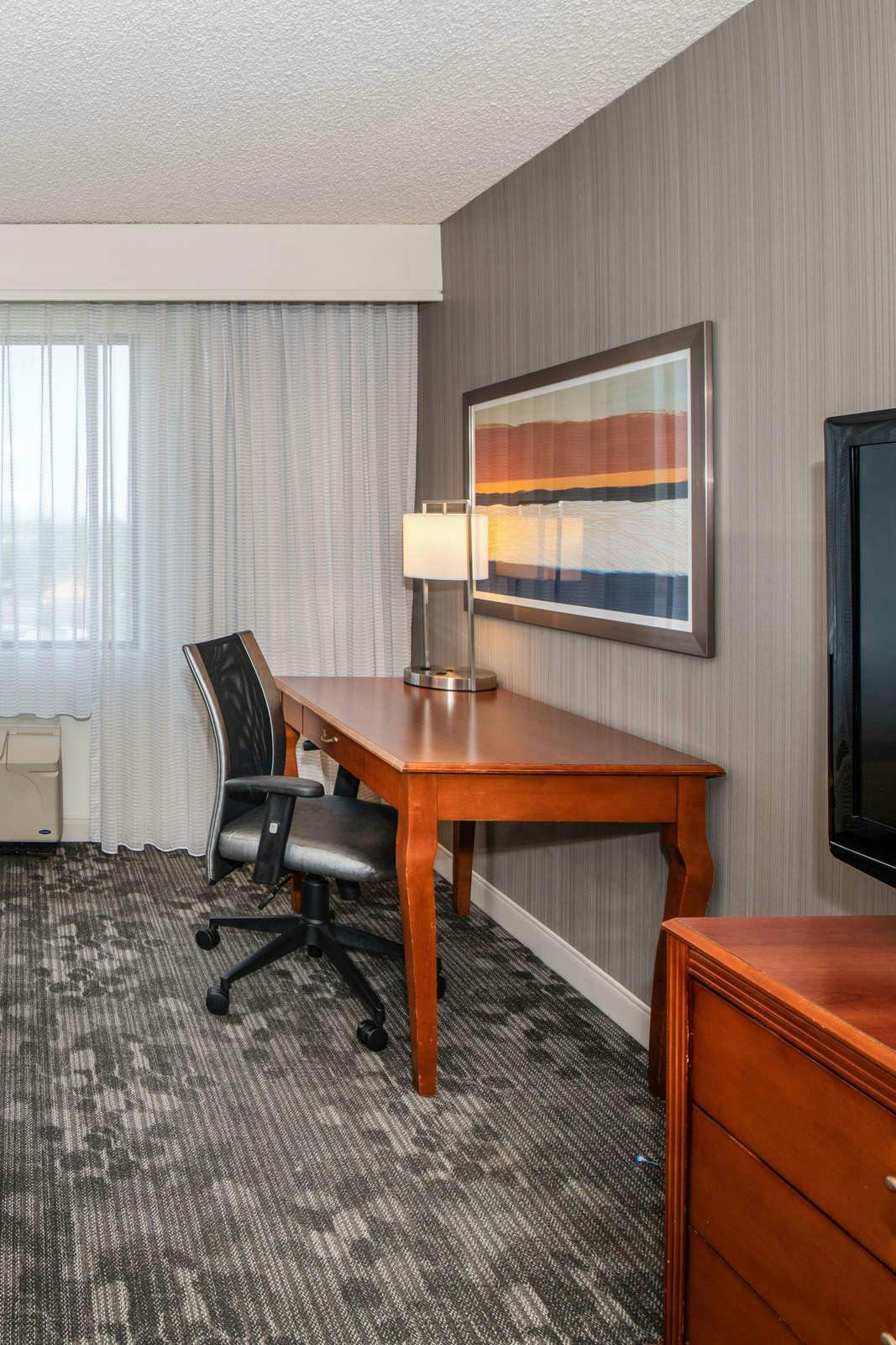 Hotel Courtyard by Marriott Newark Silicon Valley photo 3