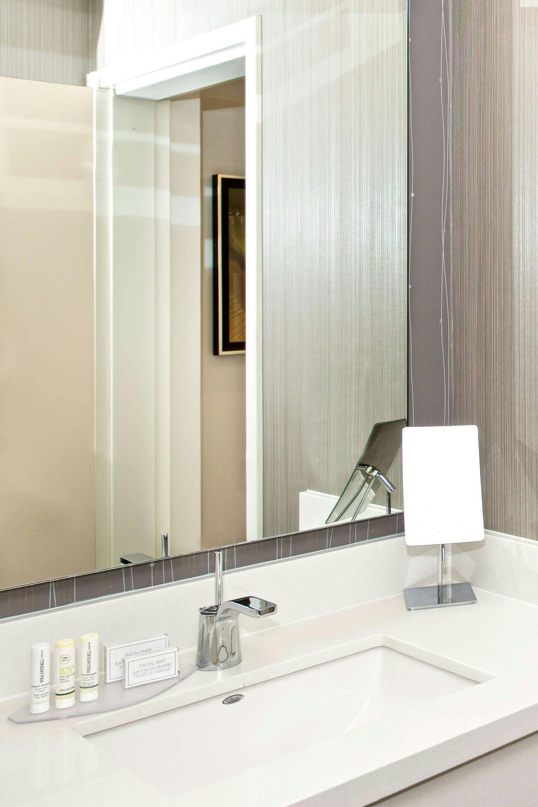 Hotel Courtyard by Marriott Oakland Airport photo 5