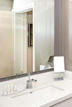 Hotel Courtyard by Marriott Oakland Airport photo 5