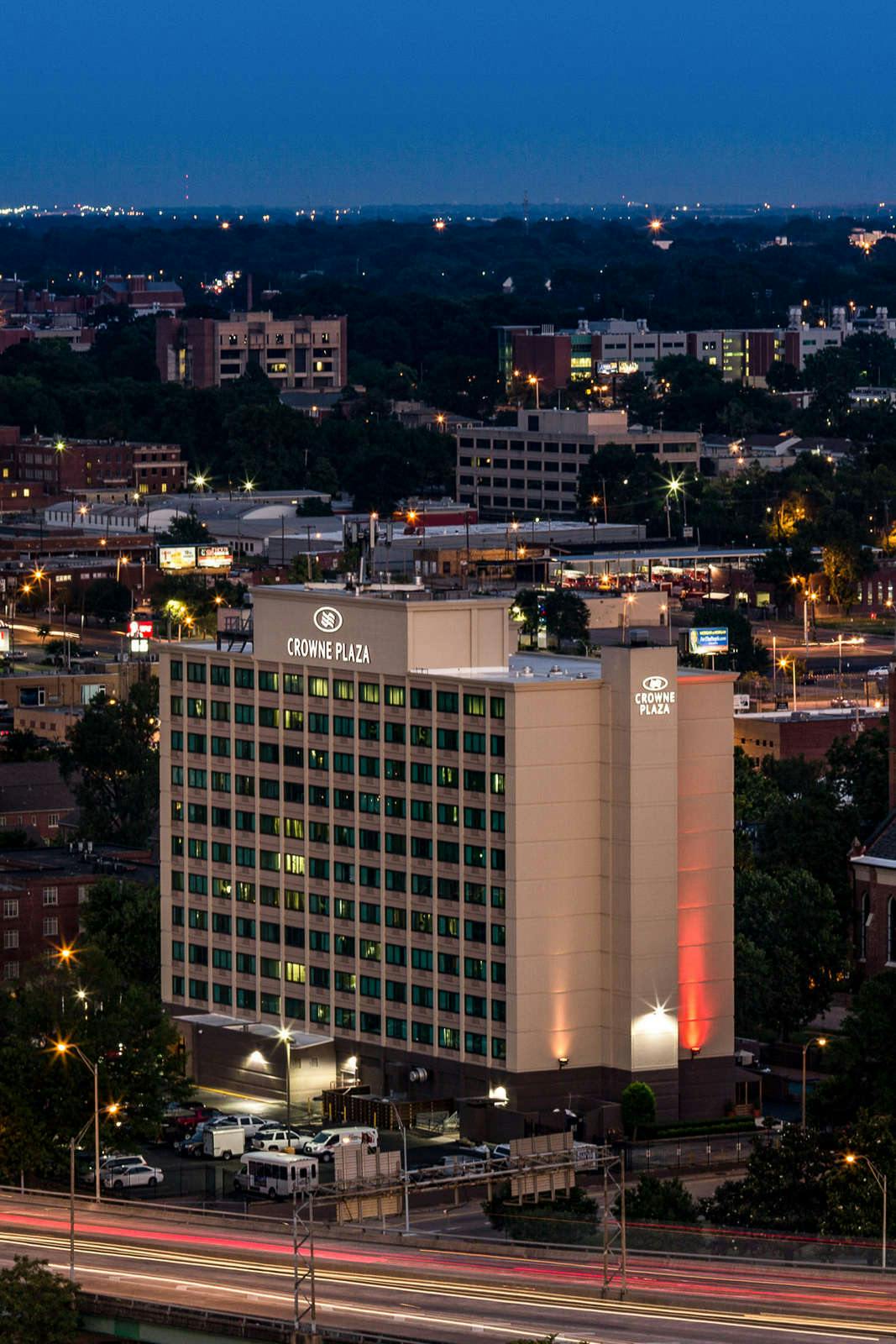 Hotel Crowne Plaza Memphis Downtown photo 1