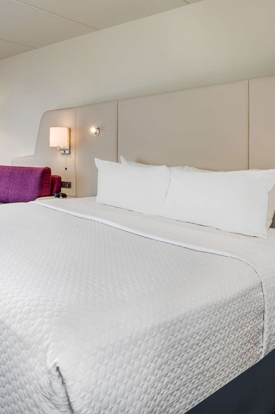 Hotel Crowne Plaza Milwaukee South photo 2