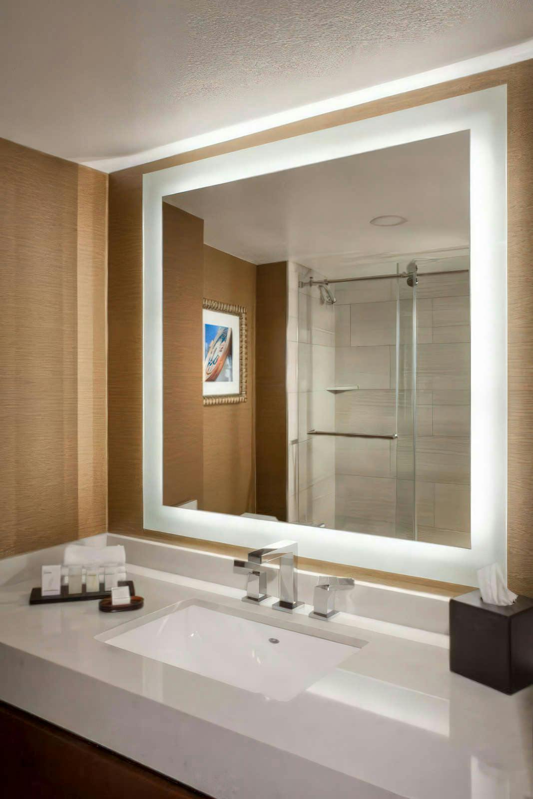 Hotel Embassy Suites by Hilton Austin Arboretum photo 2