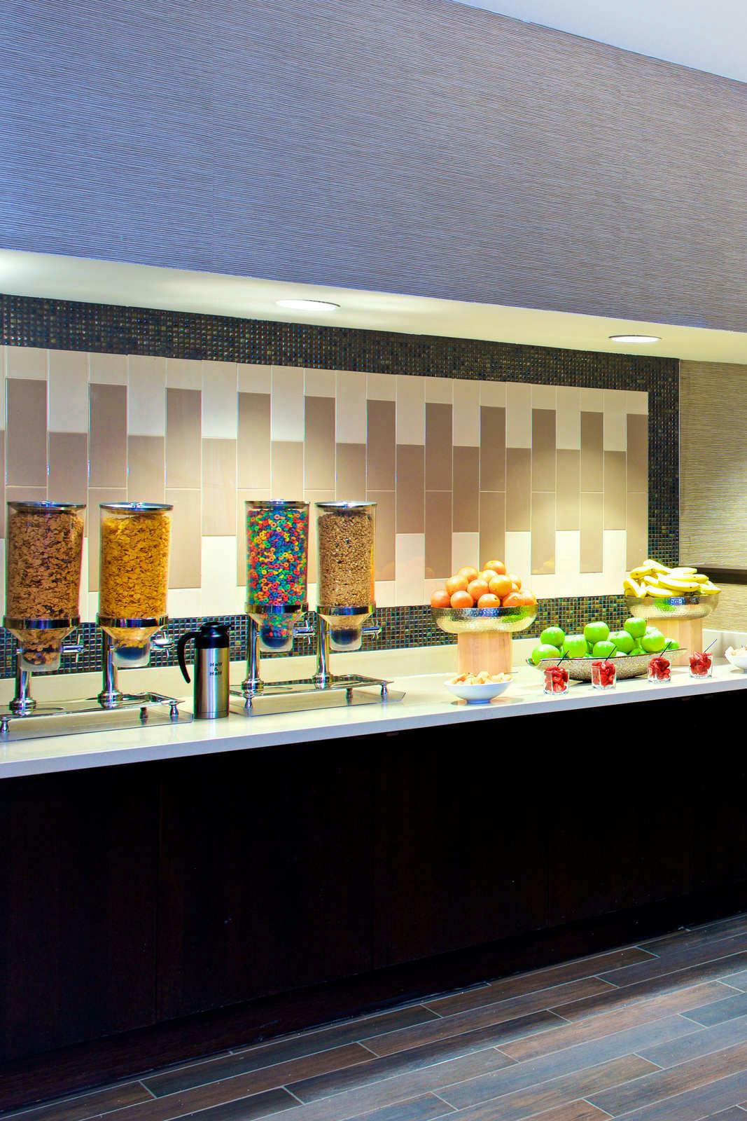 Hotel Embassy Suites by Hilton Dulles Airport photo 5