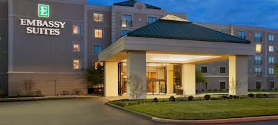Embassy Suites by Hilton Philadelphia Airport