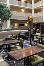 Hotel Embassy Suites by Hilton Philadelphia Airport photo 5