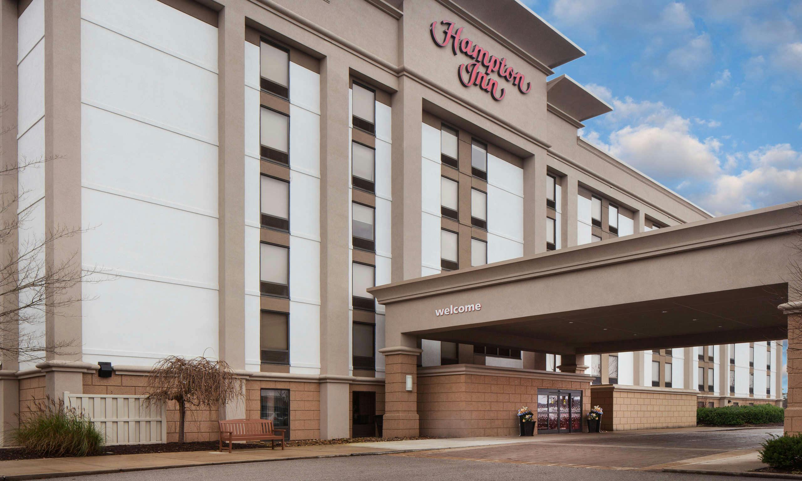 Hampton Inn Charleston-Southridge