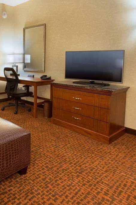 Hotel Drury Plaza Hotel Mt. Vernon photo 5