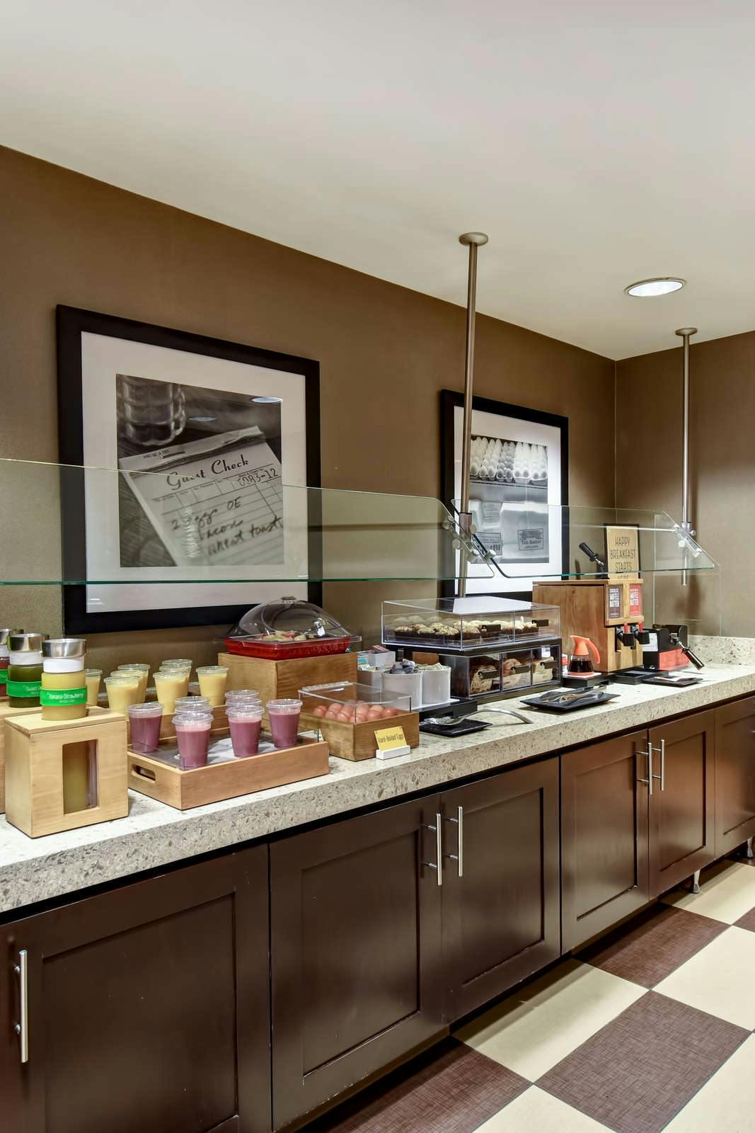 Hotel Hampton Inn Atlanta-Mall of Georgia photo 5