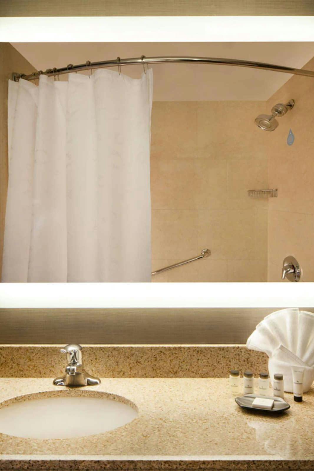 Hotel Sheraton Bucks County Langhorne photo 2