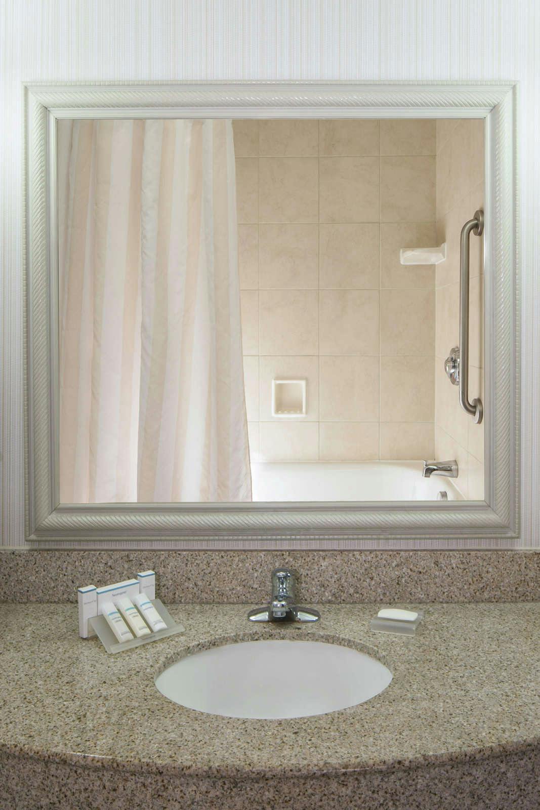 Hotel Hilton Garden Inn Virginia Beach Town Center photo 2