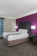 Hotel La Quinta Inn & Suites by Wyndham Latham Albany Airport photo 2