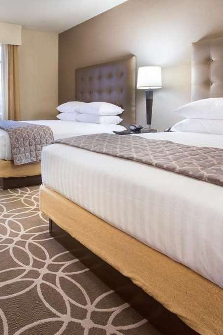 Hotel Drury Inn and Suites Louisville North photo 1