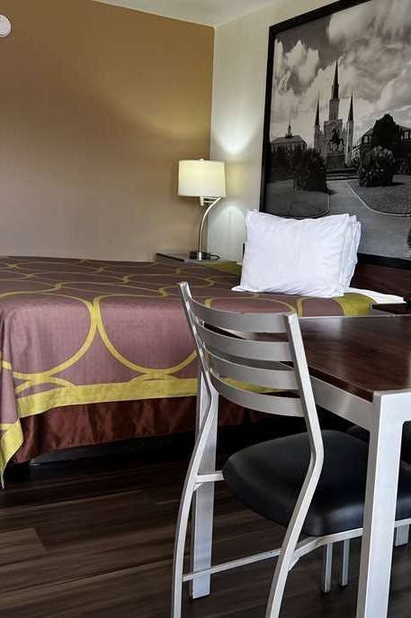 Hotel Super 8 by Wyndham Slidell photo 3
