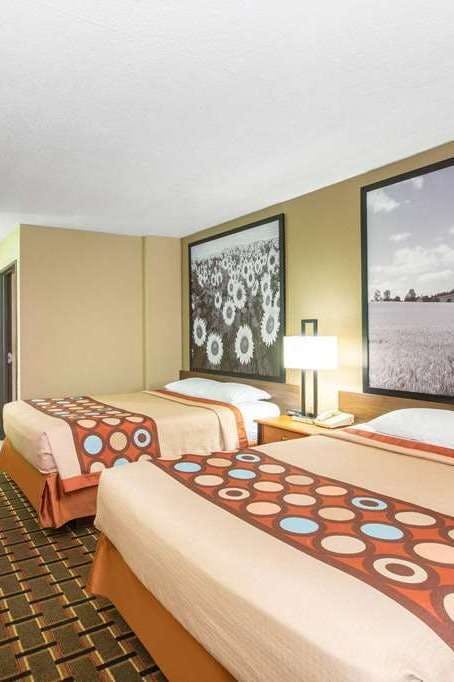 Hotel Super 8 by Wyndham Ottawa photo 4