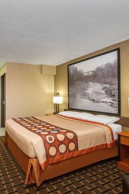 Hotel Super 8 by Wyndham Ottawa photo 1