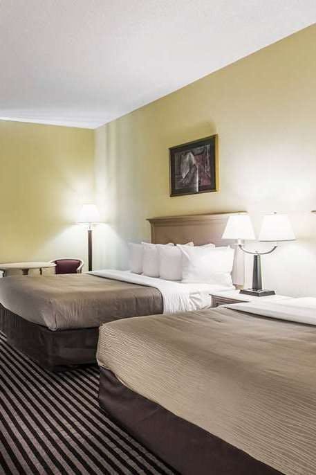 Hotel Baymont by Wyndham North Myrtle Beach photo 2