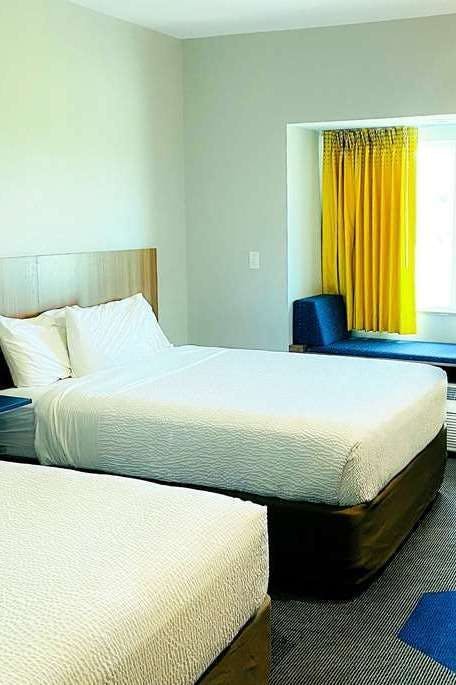 Hotel Microtel Opelika photo 2