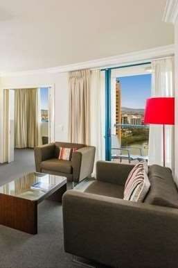 Hotel Mantra on Queen photo 5