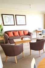 Hotel Breakfree Capital Tower photo 4