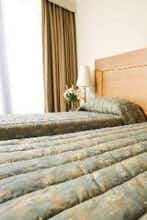 Hotel Breakfree Capital Tower photo 2