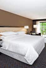 Hotel Sheraton Minneapolis West Hotel photo 2