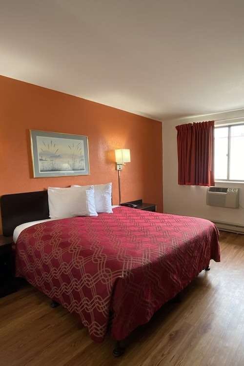 Hotel Reliance Inn photo 1