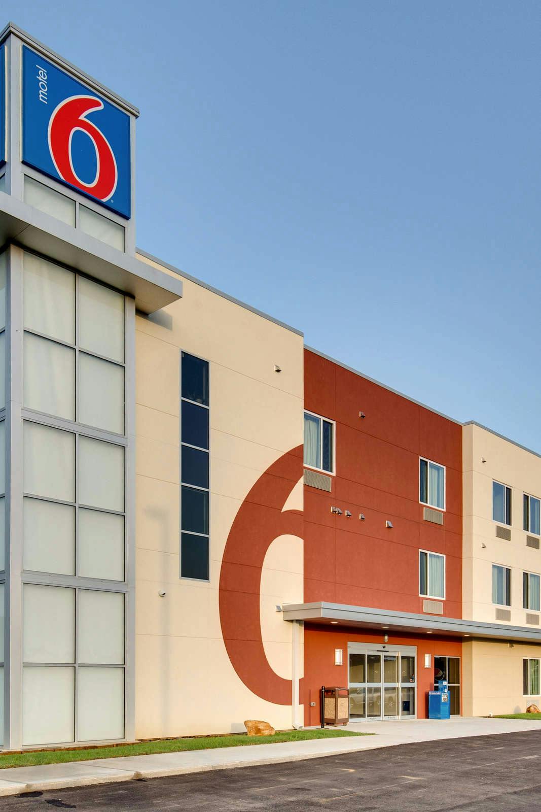 Hotel Motel 6 Poplar Bluff, MO photo 5