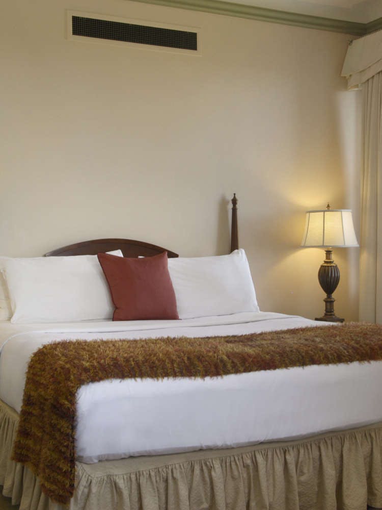 Hotel The Fairmont Hotel Macdonald photo 1