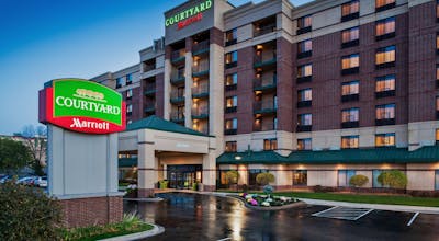 Courtyard by Marriott Bloomington by Mall of America