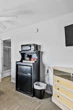 Hotel The Beach House photo 4