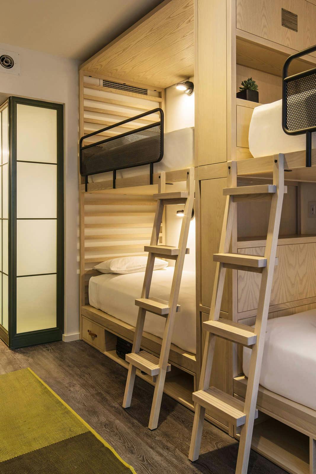 Hotel Moxy NYC Chelsea - Bunk Rooms photo 4