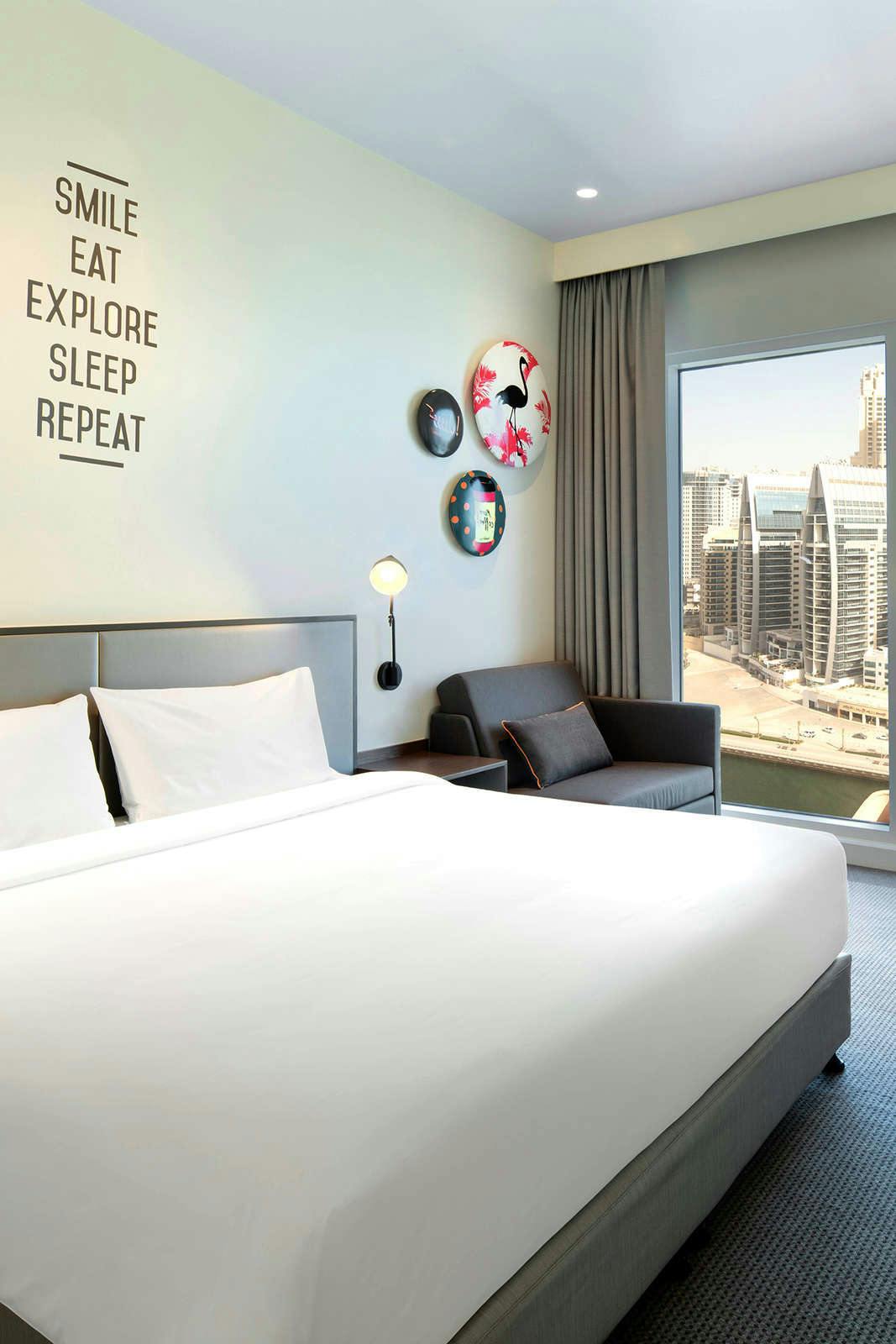 Hotel Rove Dubai Marina photo 2