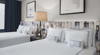 The Oaklander Hotel, Autograph Collection