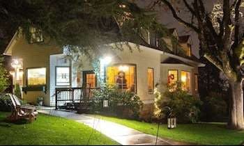 Campbell House Inn