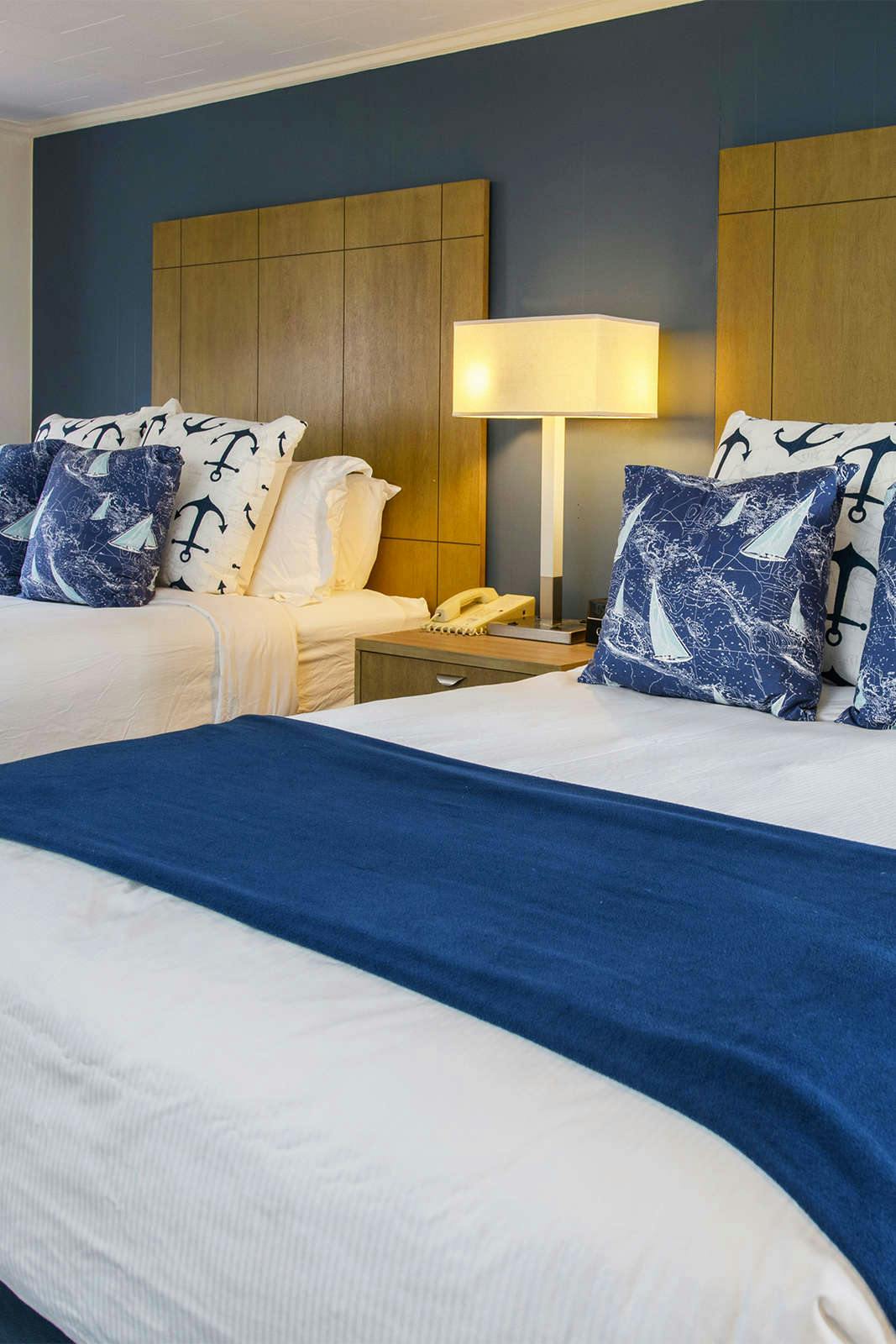 Hotel Ocean Street Inn on Hyannis Harbor photo 1