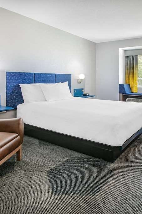 Hotel Microtel Inn by Wyndham Beckley photo 2