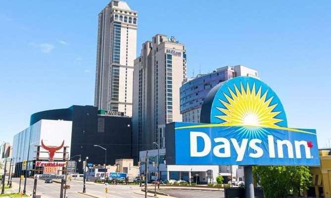 Days Inn by Wyndham Fallsview