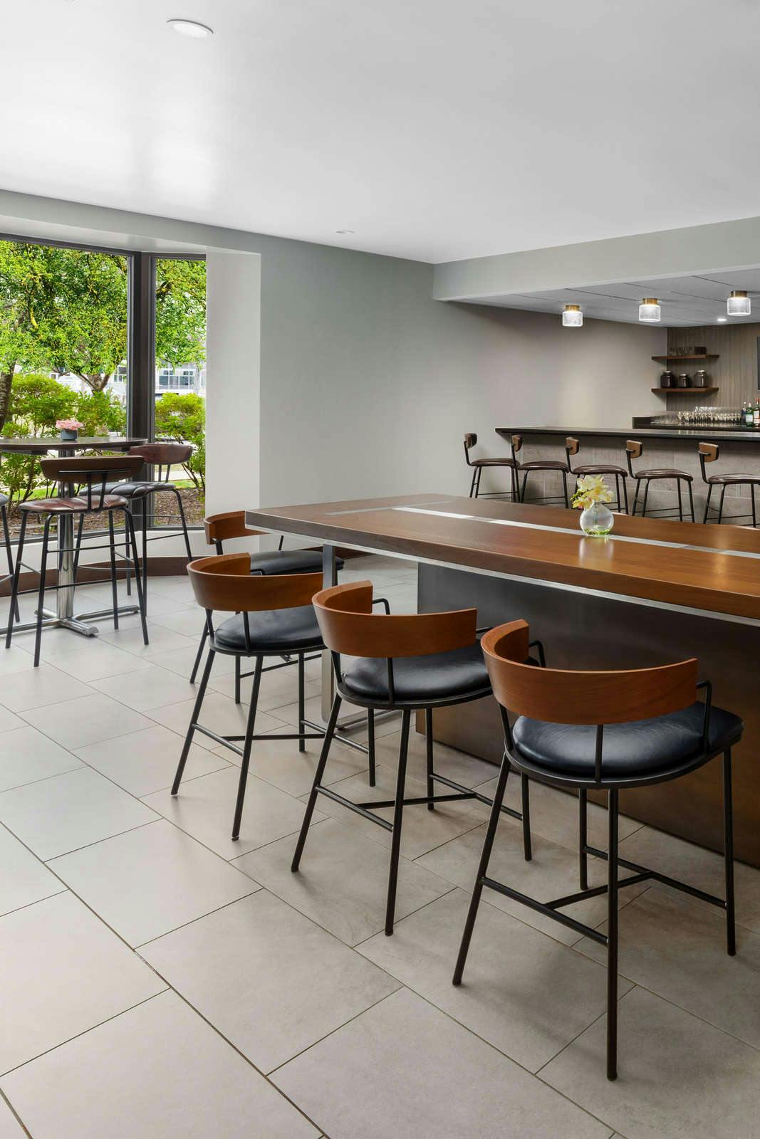 Hotel Courtyard Manchester Airport photo 1