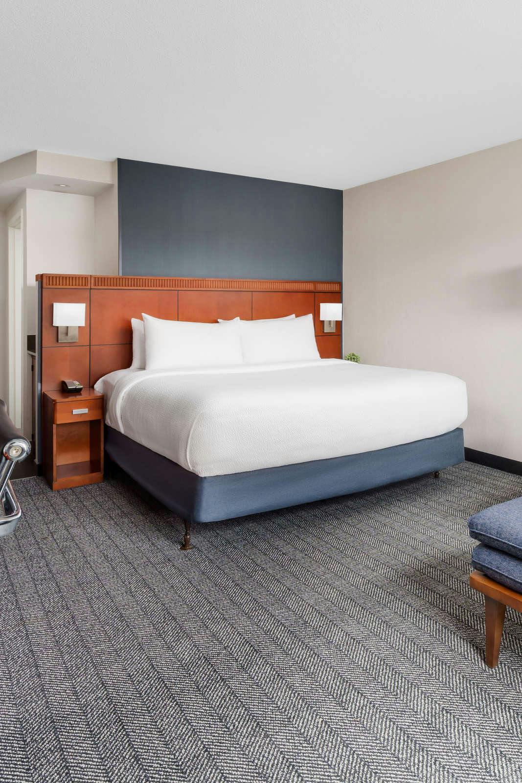 Hotel Courtyard Manchester Airport photo 4