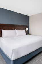 Hotel Courtyard Manchester Airport photo 2