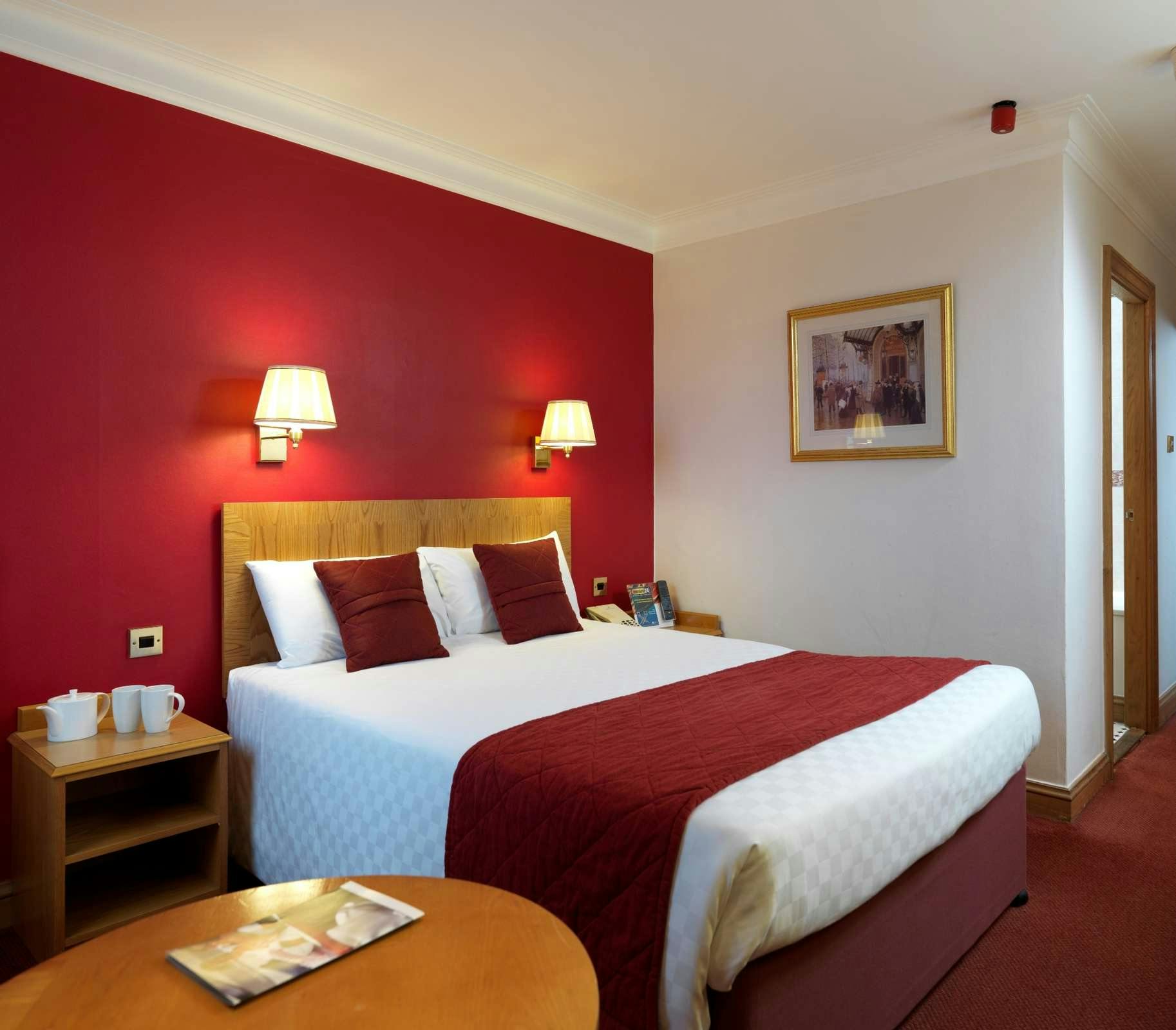 Hotel The Royal Angus Hotel photo 1