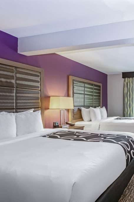 Hotel La Quinta Inn & Suites by Wyndham Kearney photo 3